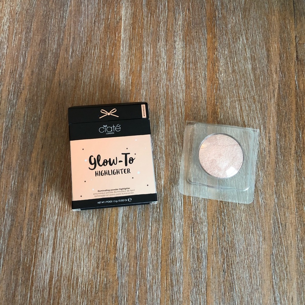 ๐ฟHP๐ฟf.a.r.a.h Brush&Ciate Glow to Highlighter - Picture 4 of 8